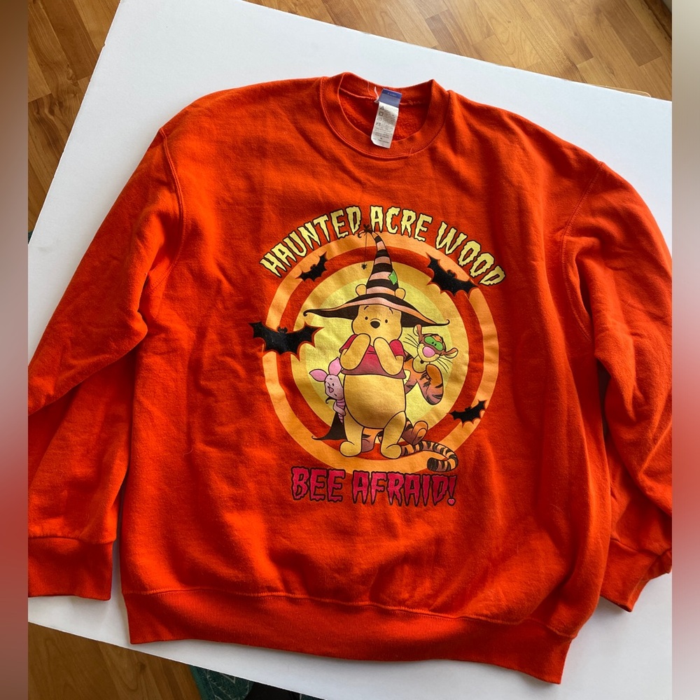 Vintage Disney - Winnie the Pooh Haunted Acre Wood Sweatshirt 🎃🌲